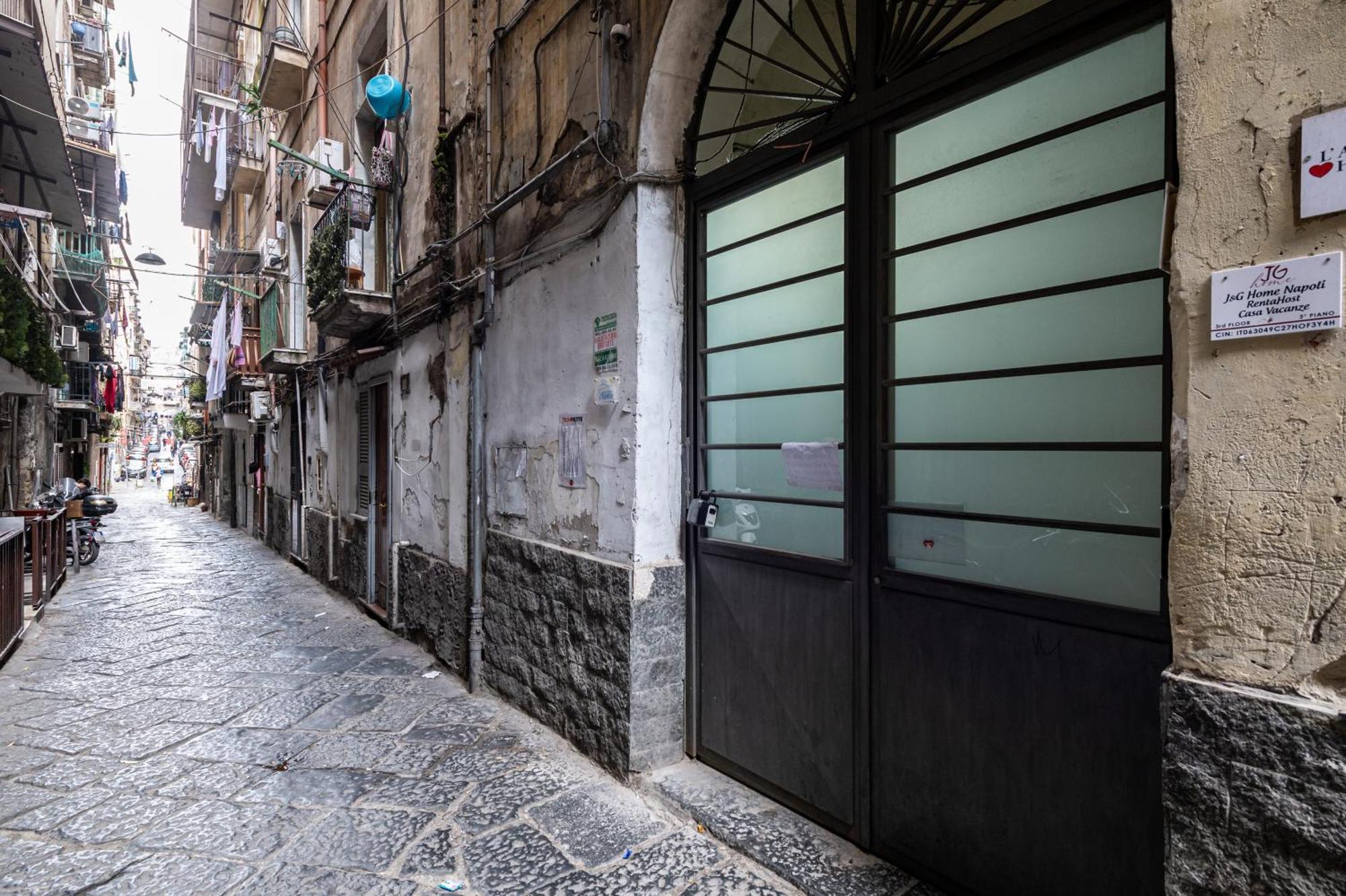 J&g Spaccanapoli Napoli